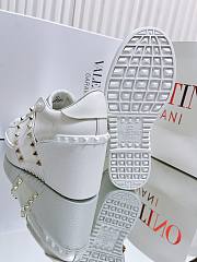 Valentino rockstud white flatform trainer  - 2