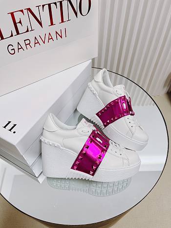 Valentino rockstud pink flatform trainer