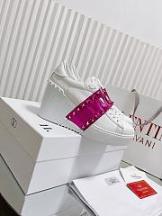 Valentino rockstud pink flatform trainer - 3