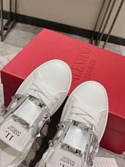 Valentino Garavani silver rockstud leather platform sneakers - 6