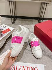 Valentino Garavani hot pink rockstud leather platform sneakers - 2