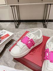 Valentino Garavani hot pink rockstud leather platform sneakers - 3