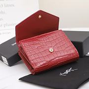 YSL Uptown red crocodile leather wallet - 3