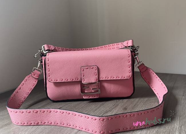 Fendi Baguette pink topstitching bag - 1