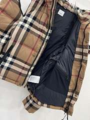 Burberry two-wear checked quilted jacket - 4