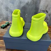 Balenciaga short neon rubber boots - 6