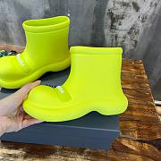 Balenciaga short neon rubber boots - 4