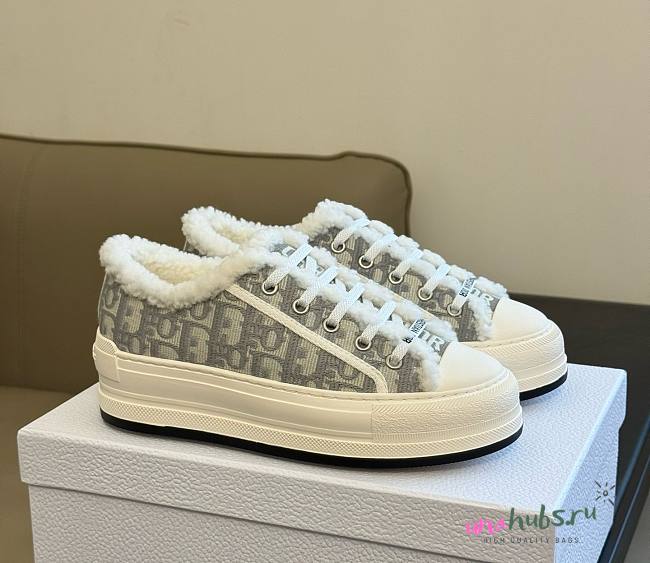 Dior WALK'N'DIOR Sneaker  - 1