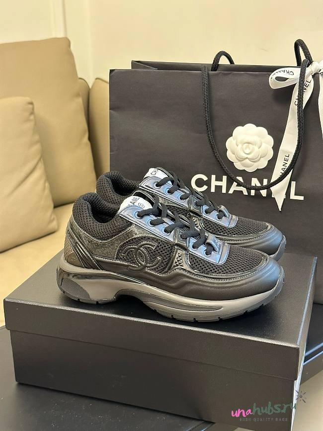 Chanel 23C CC logo black sneakers - 1