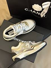 Chanel 23C CC logo gold sneakers - 6