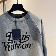 Louis Vuitton gray sweater  - 3