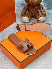 Hermes oran brown white stiching slippers - 4