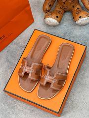 Hermes oran brown white stiching slippers - 5