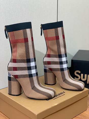 Burberry Knitted Check Boots