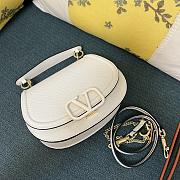 Valentino Vsling white grainy calfskin shoulder bag  - 5