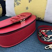 Valentino Vsling red grainy calfskin shoulder bag - 4