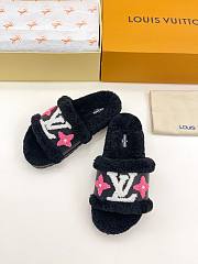 Louis Vuitton Black Fur Sandals - 4