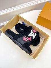 Louis Vuitton Black Fur Sandals - 5