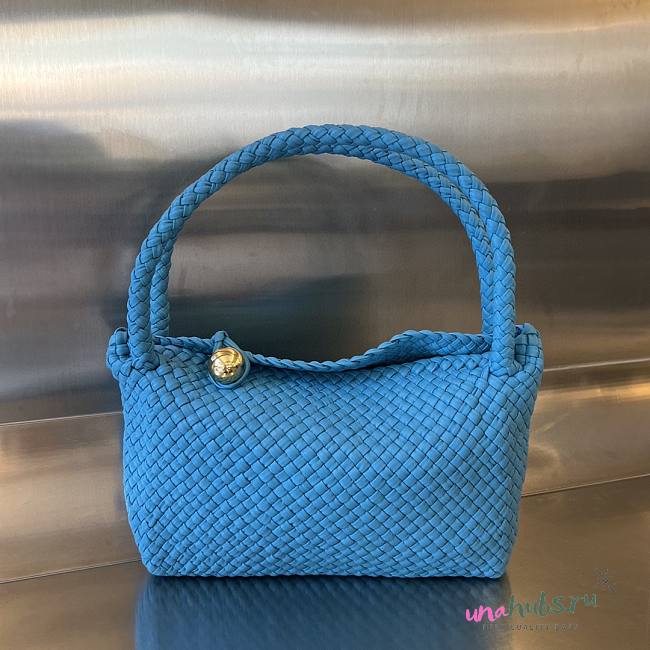 Bottega Veneta Tosca blue intreccio leather shoulder bag - 1