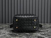 Bottega Veneta Bauletto medium black leather bag - 3