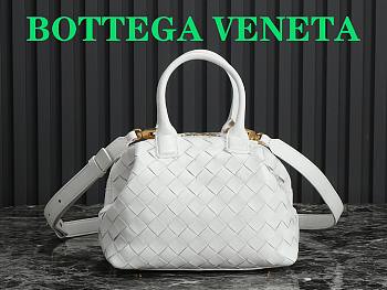 Bottega Veneta Bauletto medium white leather bag