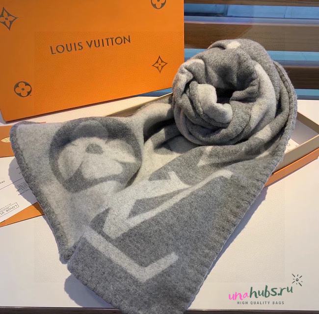 Louis Vuitton Gray Scarf - 1