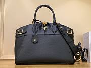 Louis Vuitton Lock It MM M22925 black leather bag - 1