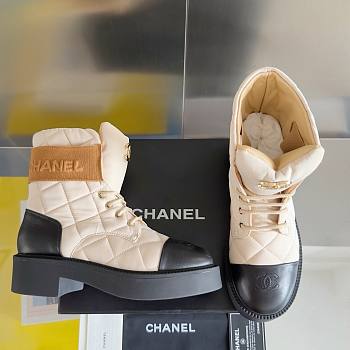 Chanel puffy beige boots