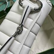 Gucci Horsebit large chain white leather bag - 2