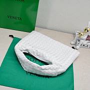 Bottega Veneta medium hop white leather bag  - 6