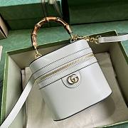 Gucci mini bamboo white shoulder bag - 4