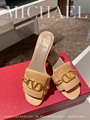 Valentino Garavani VLOGO brown leather sandals - 2