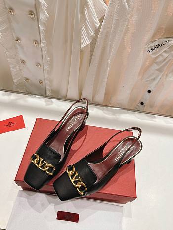 Valentino V logo chain leather slingback heels 
