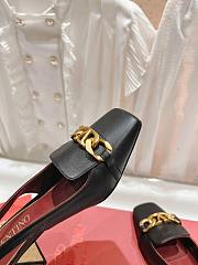 Valentino V logo chain leather slingback heels  - 6