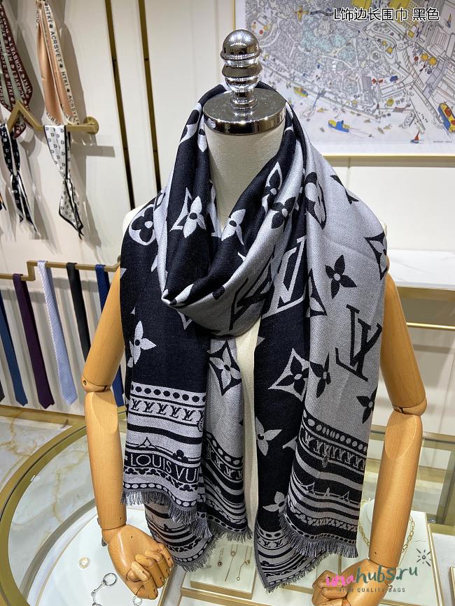 Louis Vuitton black scarf - 1