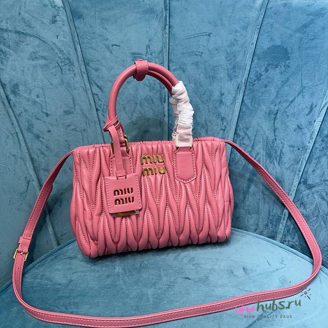 Miu Miu Matelassé pink leather crossbody bag - 1