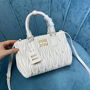 Miu Miu Matelassé white leather crossbody bag - 6