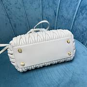 Miu Miu Matelassé white leather crossbody bag - 3