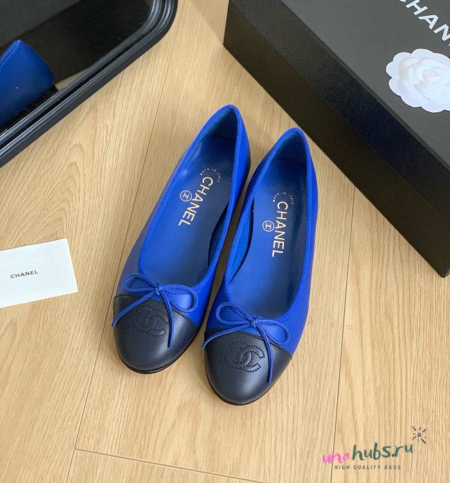 Chanel blue ballet flats - 1