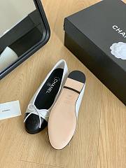 Chanel white black ballet flats - 4