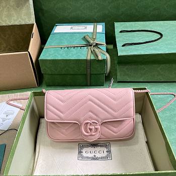 Gucci GG Marmont belt bag in Pink Leather Bag