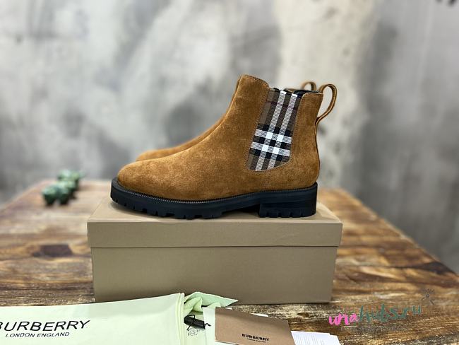 Burberry  Allostock brown ankle boots  - 1