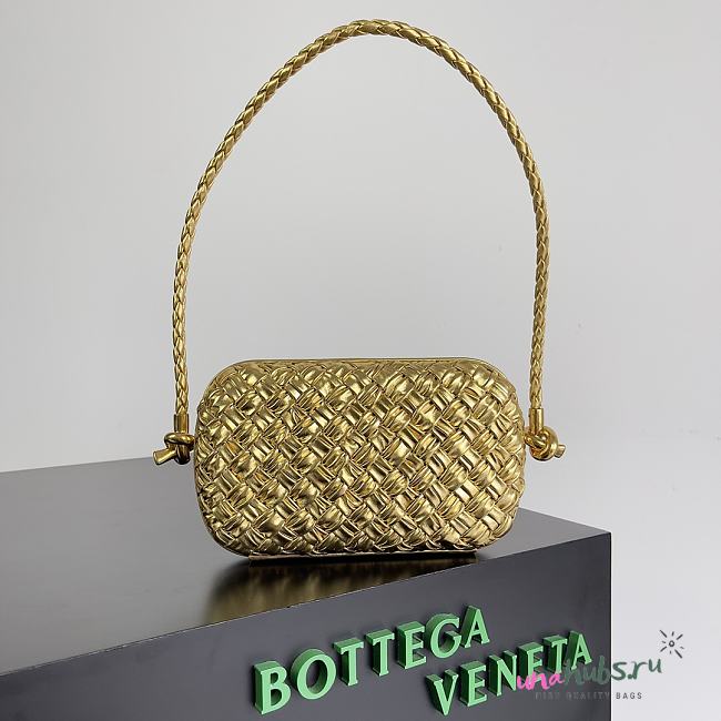 Bottega Veneta intreccio gold leather clutch - 1