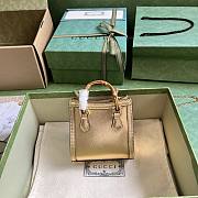 Gucci Diana super mini metallic bag  - 5