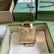 Gucci Diana super mini metallic bag  - 4