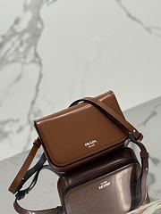 Prada logo stamp top brown brushed leather bag - 3