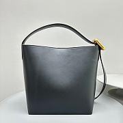 JACQUEMUS Black Le Chouchou 'Le Petit Regalo' Bag - 5