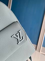 Louis Vuitton Pilot gray leather slingbag - 6