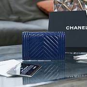 Chanel blue lambskin V quilted wallet - 6