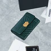 Chanel green lambskin V quilted wallet - 6